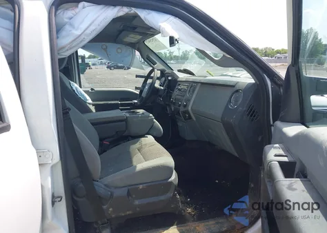 2015 Ford F-250 Xlt из США, поврежденный, VIN 1FT7W2BT5FEA84828